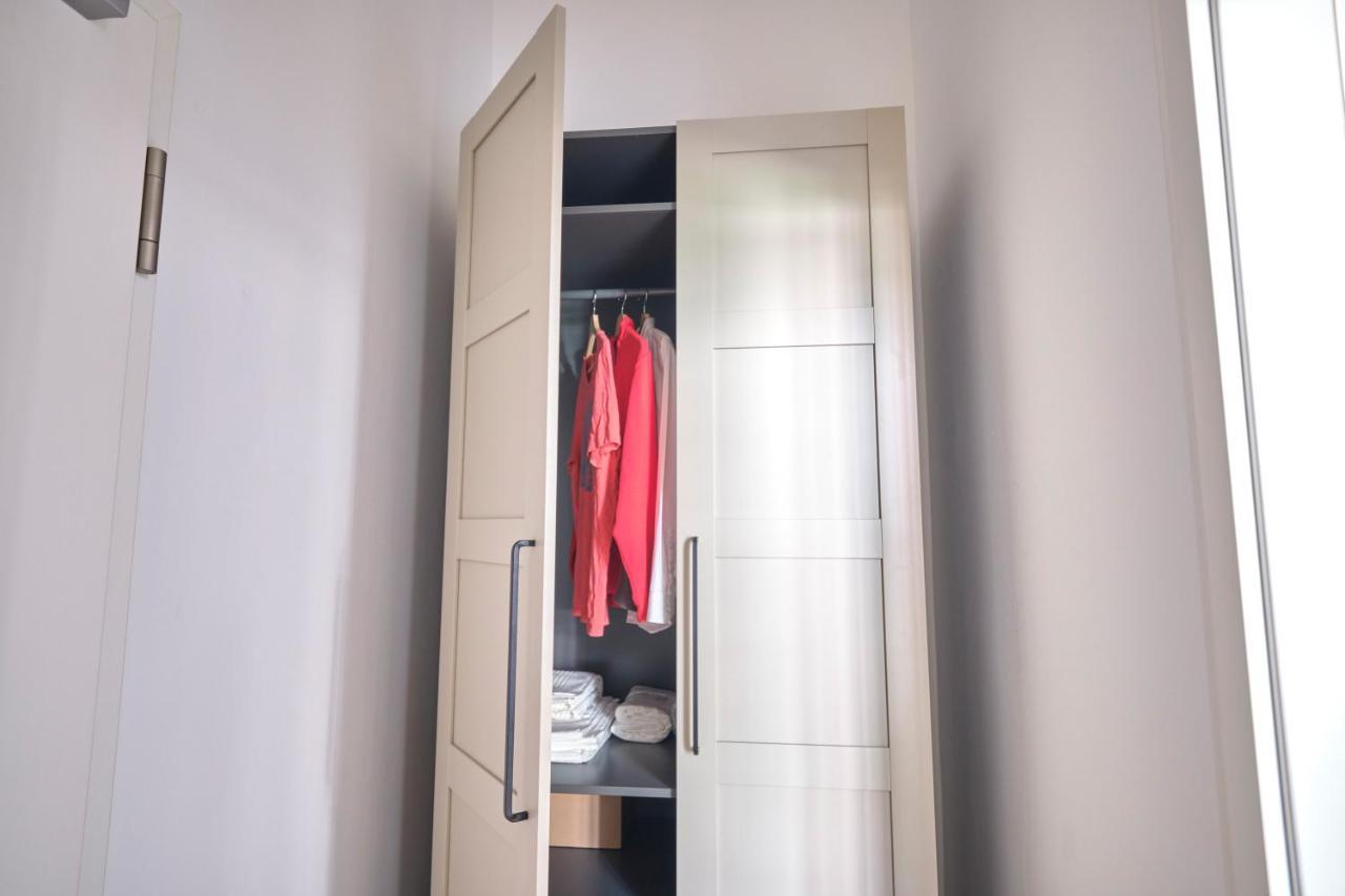 Historisches Deluxe Apartment Im Marianum Neuss Luaran gambar