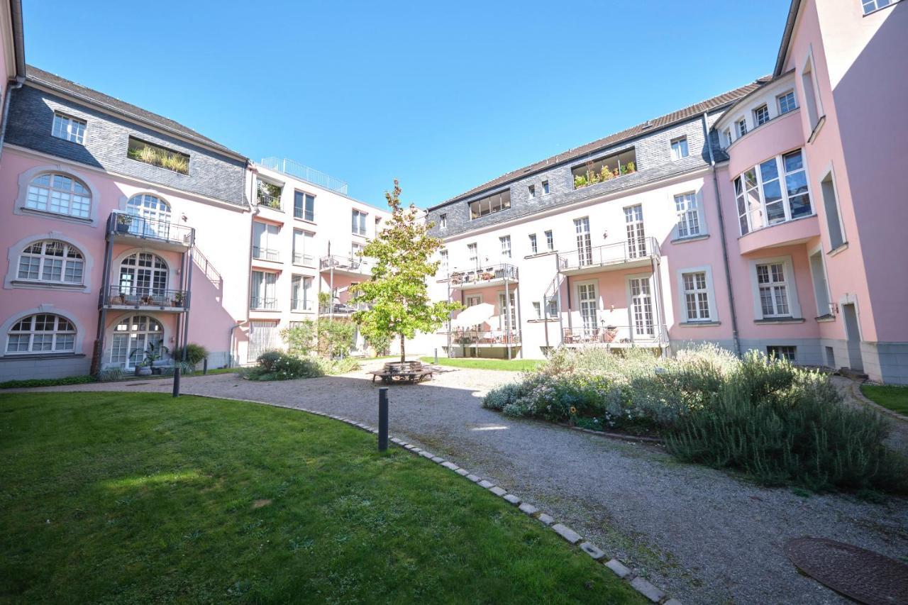 Historisches Deluxe Apartment Im Marianum Neuss Luaran gambar