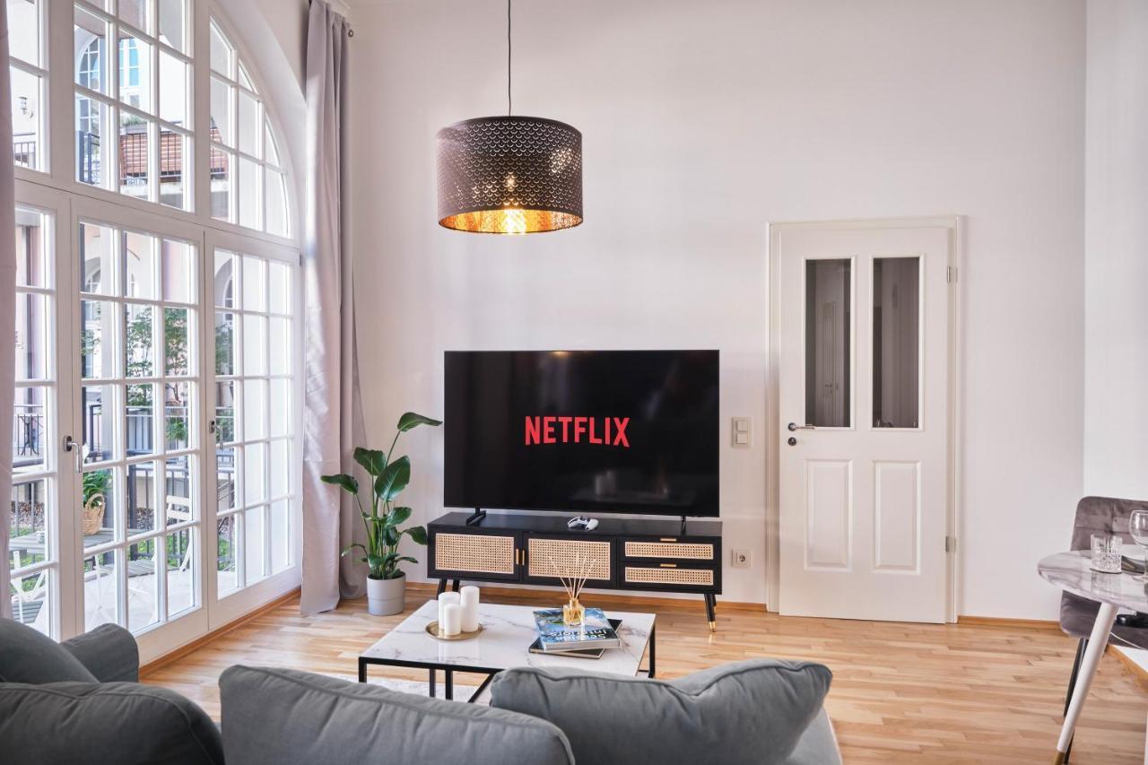Historisches Deluxe Apartment Im Marianum Neuss Luaran gambar