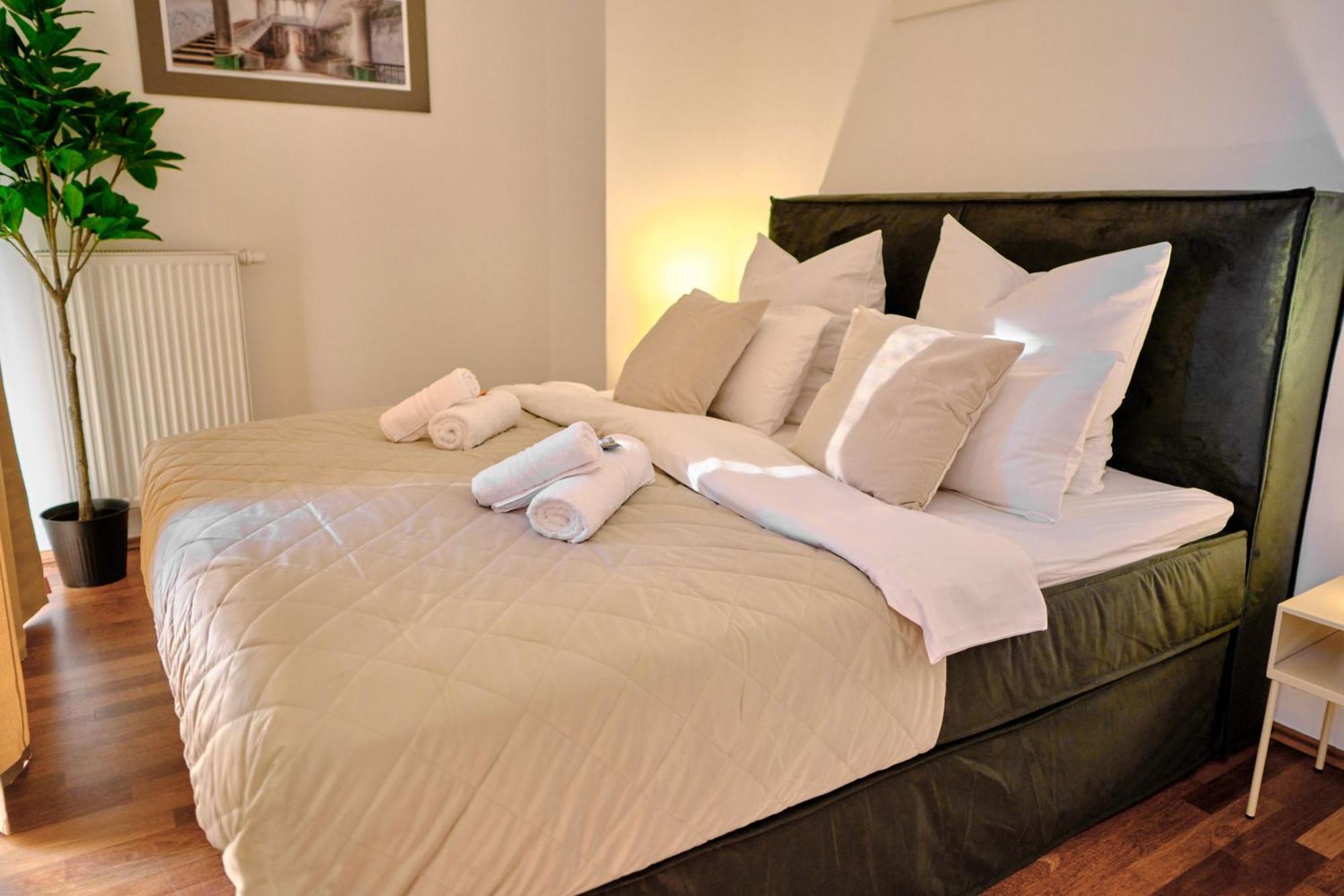 Historisches Deluxe Apartment Im Marianum Neuss Luaran gambar
