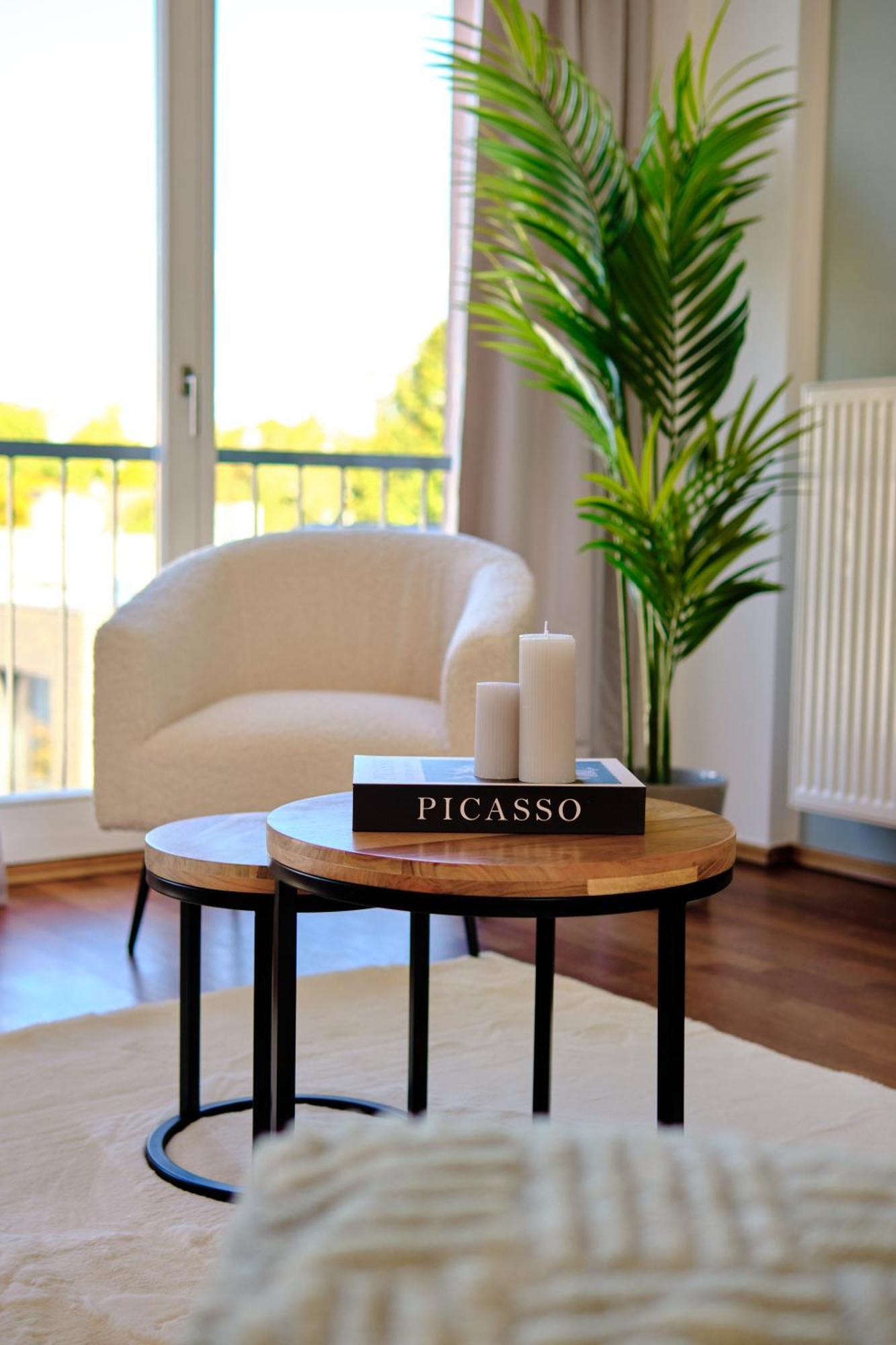Historisches Deluxe Apartment Im Marianum Neuss Luaran gambar